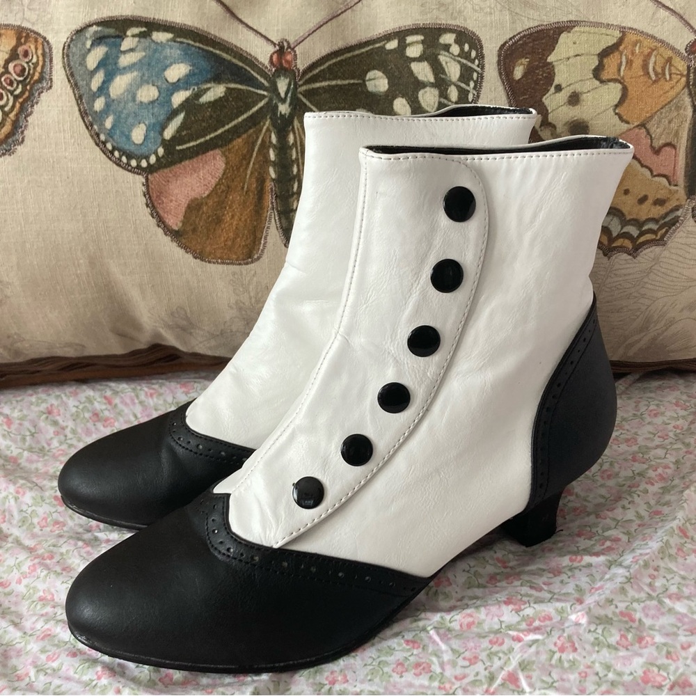 Bordello Flora Buttoned Ankle Boots Booties Shoes Kitten Heel